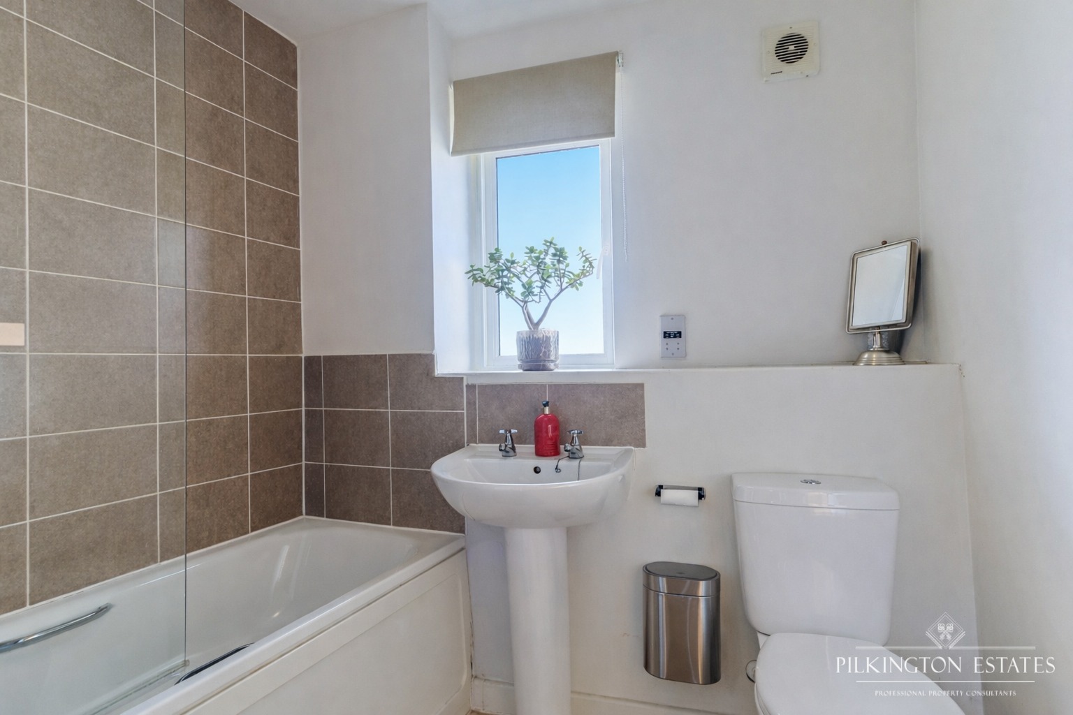 Modern Four Bedroom Mid-Terrace Townhouse with Garage and Garden Property image 14