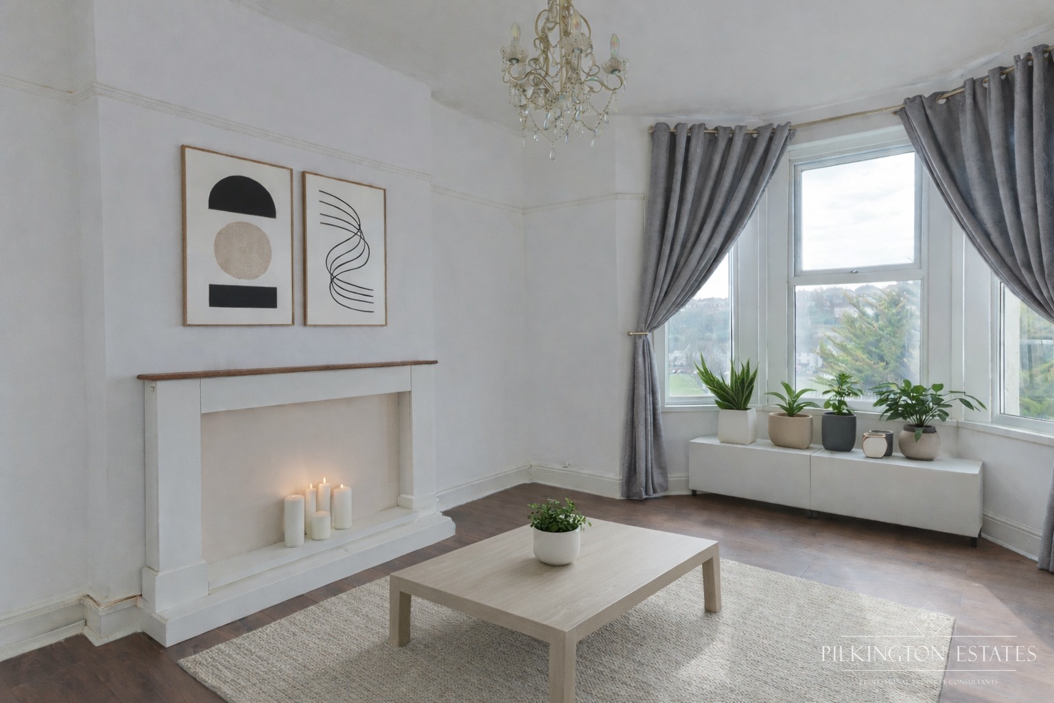 Stylish Two-Bed Period Apartment in Central Laira with Bay Window & Modern Finish Property image 2