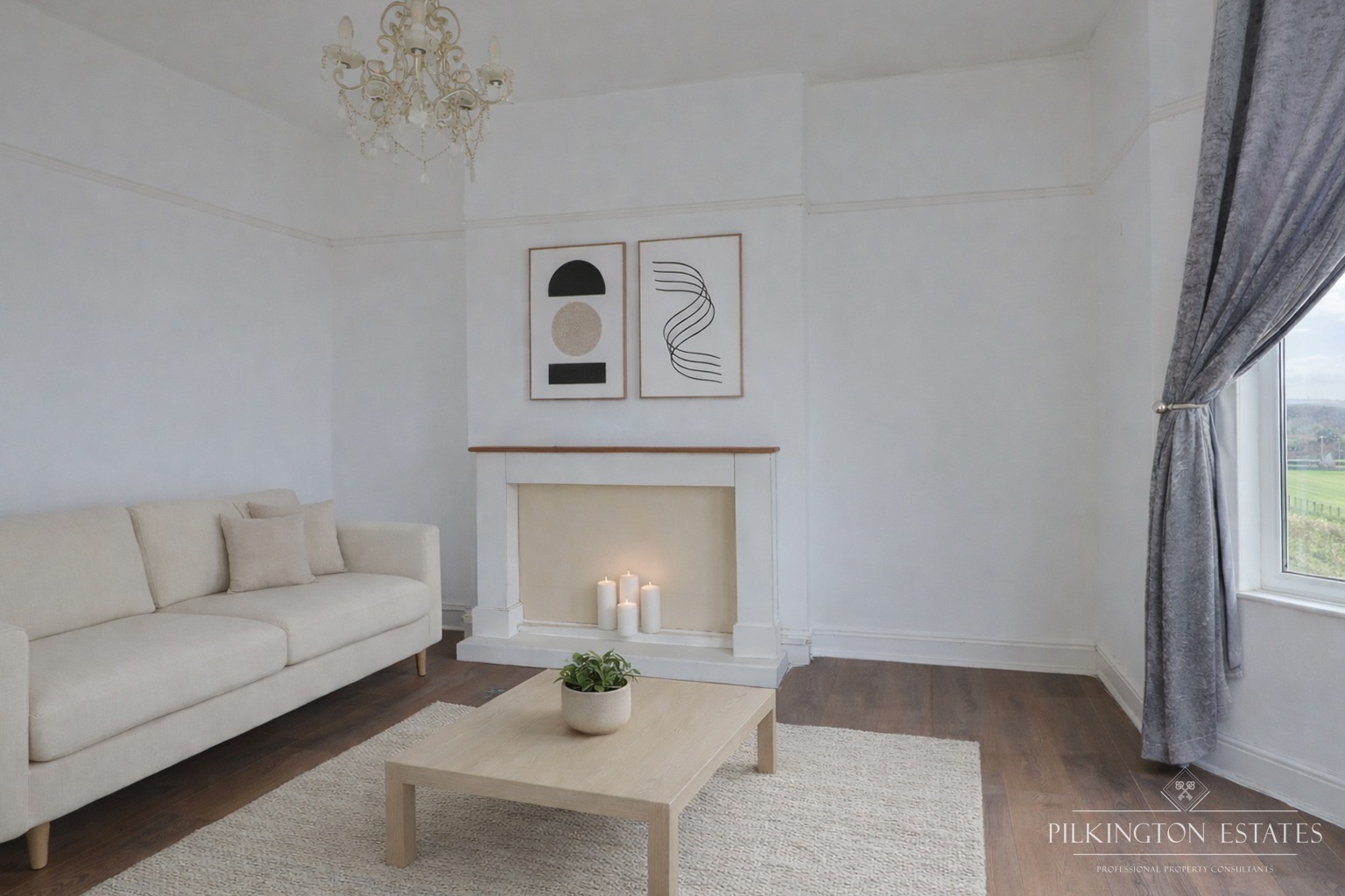 Stylish Two-Bed Period Apartment in Central Laira with Bay Window & Modern Finish Property image 3