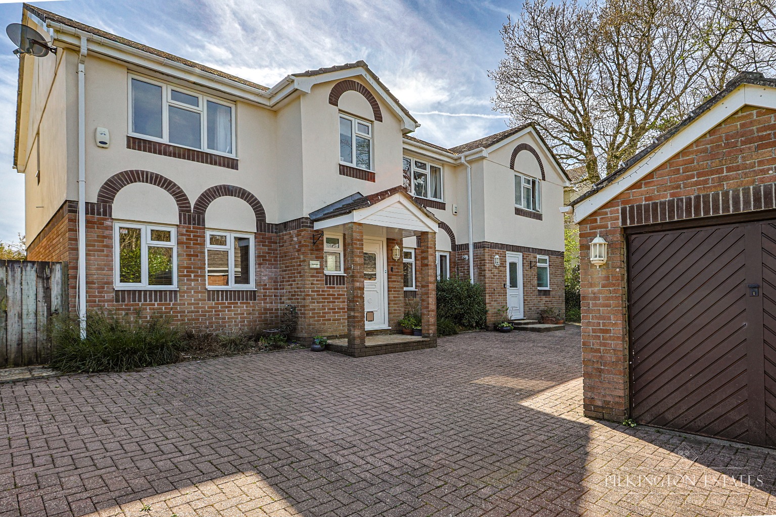 Substantial Family Home with Independent Annex in Prime Liskeard Location Property image 1