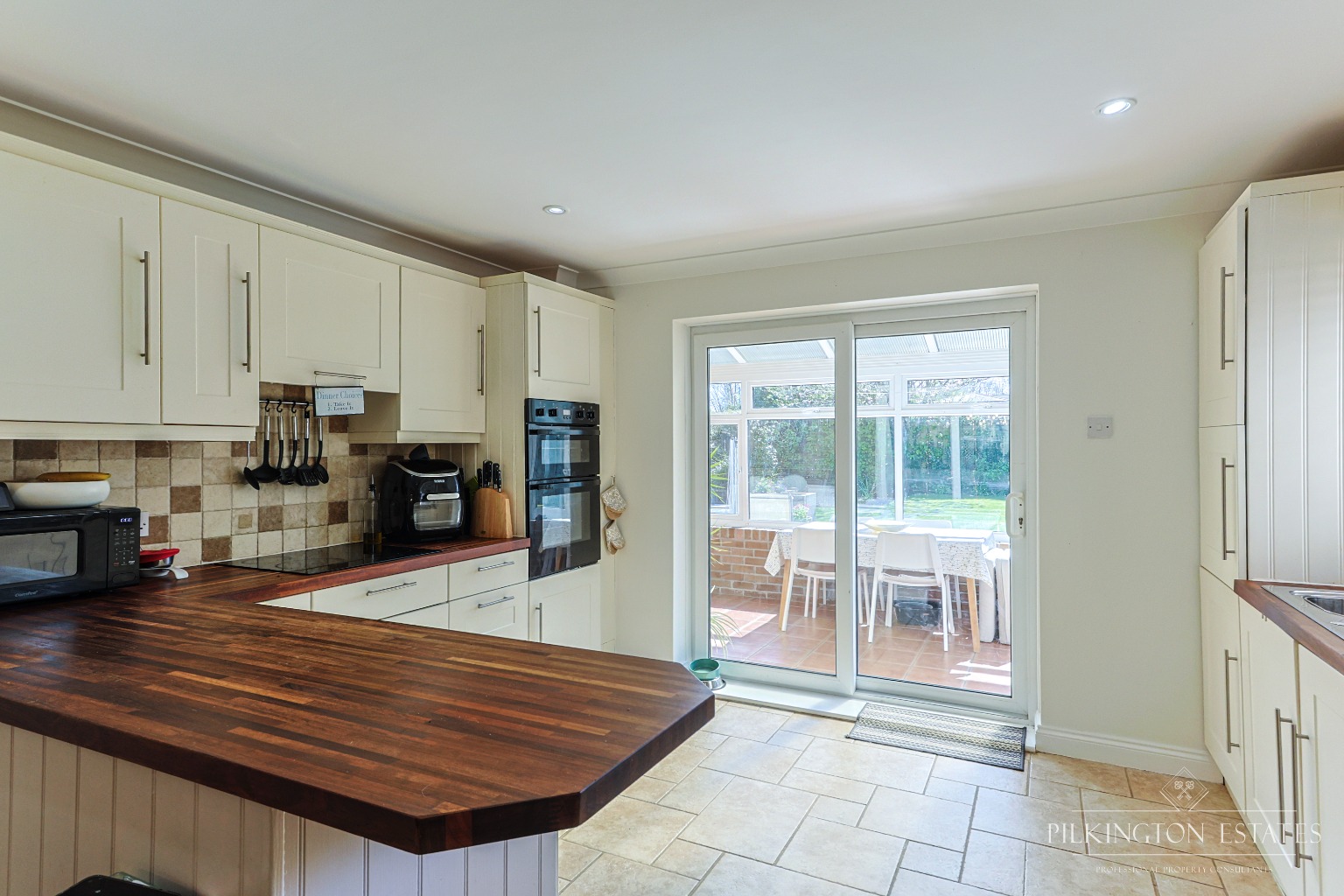 Substantial Family Home with Independent Annex in Prime Liskeard Location Property image 6