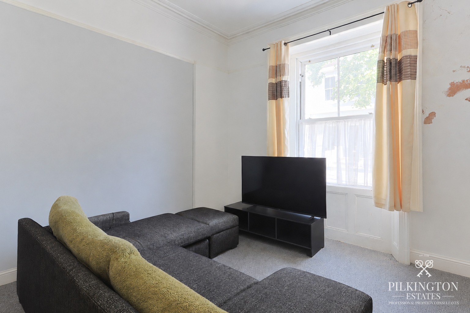 OPEN DAY MONDAY THE 5TH OF OCTOBER - STRICTLY BY APPOINTMENT ONLY Property image 3