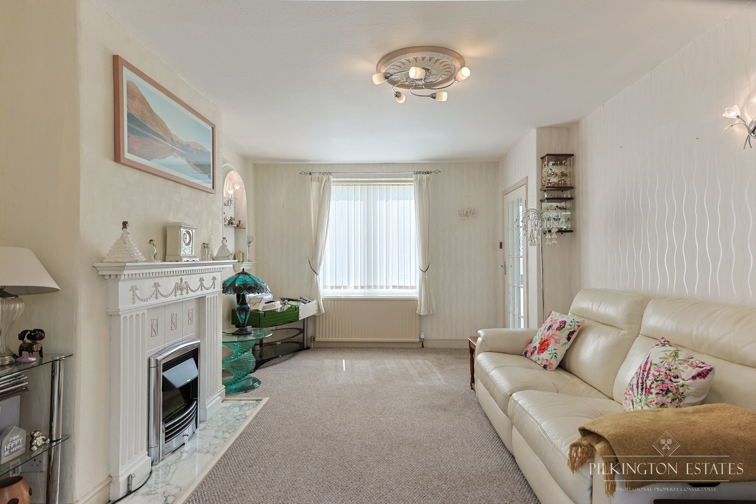 Two-Bedroom Semi-Detached Home with Garage on Generous Corner Plot Property image 4