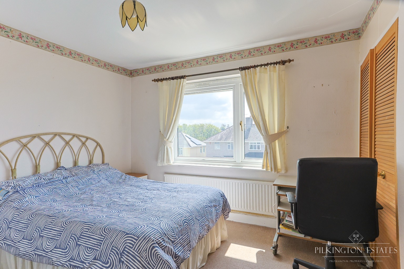Two-Bedroom Semi-Detached Home with Garage on Generous Corner Plot Property image 9
