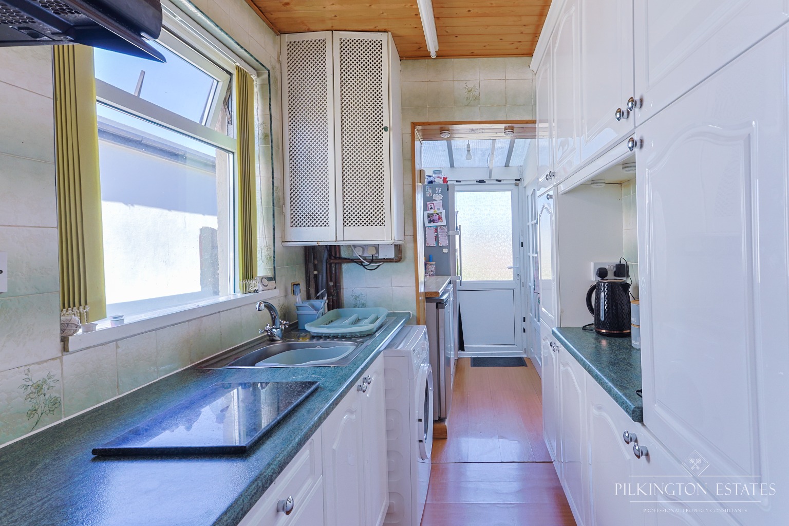 Spacious Three-Bedroom Semi-Detached Home with Garden and Extension Potential Property image 4