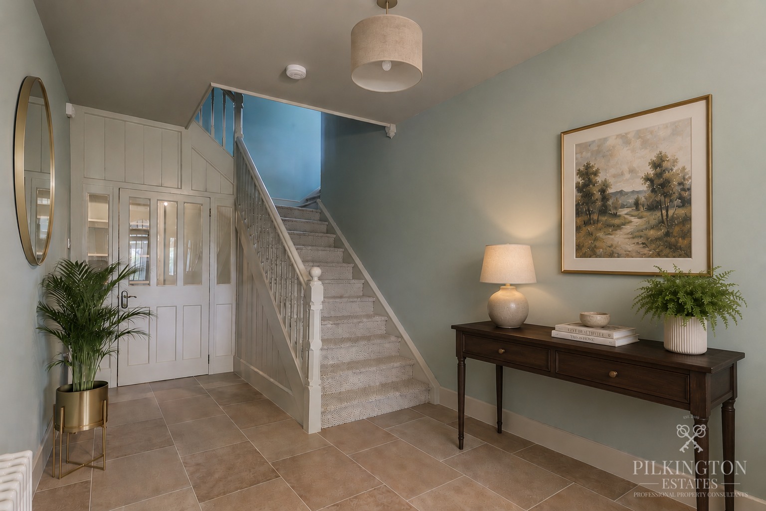 Exceptional fully renovated country residence set within approximately 6.4 acres in total Property image 7