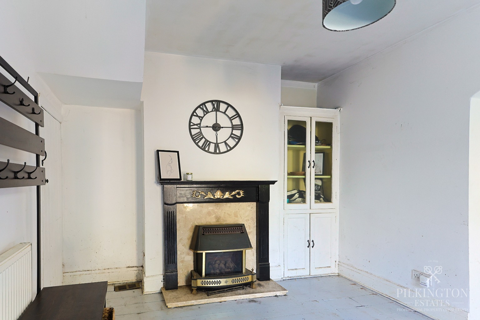 Three-Bedroom Semi-Detached Home with Excellent Renovation Potential Property image 6