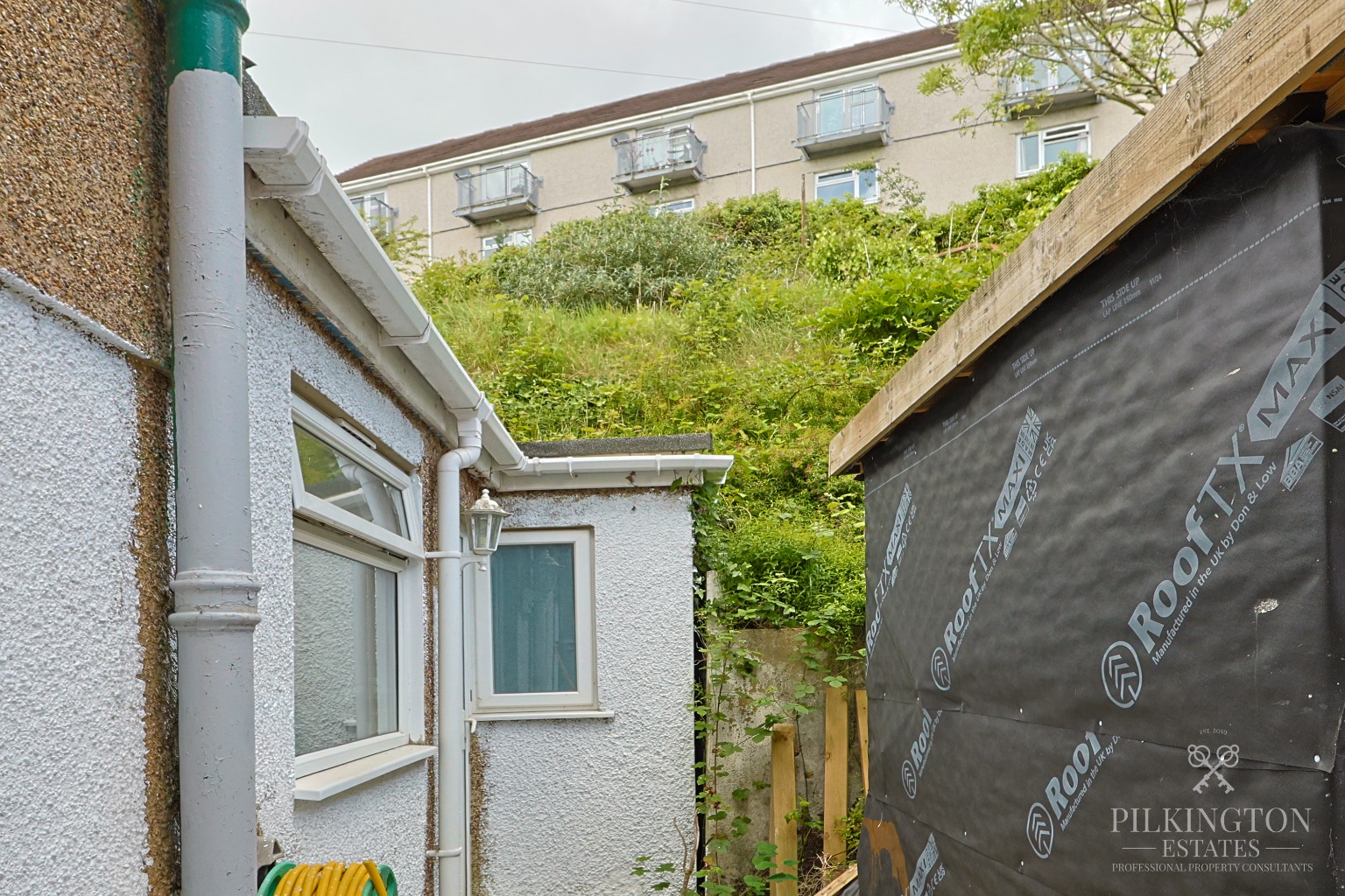 Three-Bedroom Semi-Detached Home with Excellent Renovation Potential Property image 15