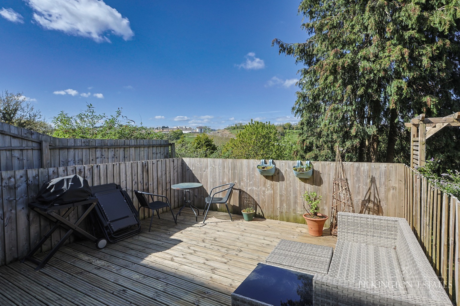 Three-storey home with rear views, garage & parking Property image 11