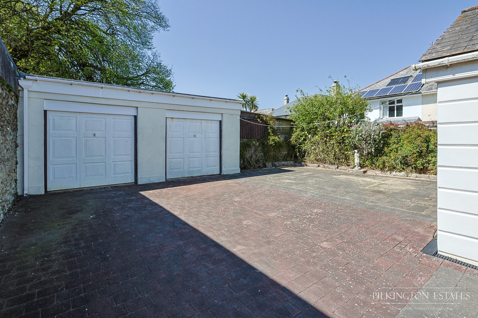 Charming Dormer Bungalow in Mannamead Near Seymour Road with Private Grounds Property image 12