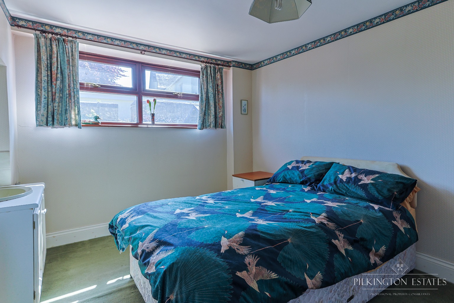 Charming Dormer Bungalow in Mannamead Near Seymour Road with Private Grounds Property image 8