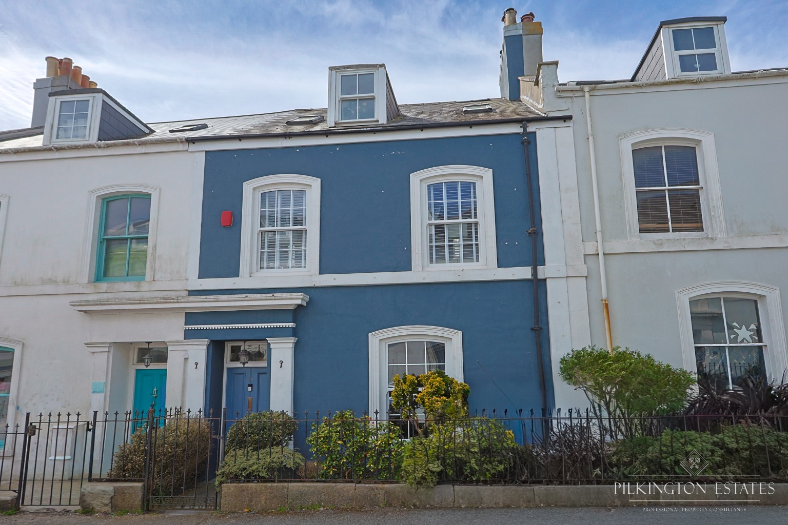 Beautifully refurbished Edwardian townhouse in sought after conservation area
