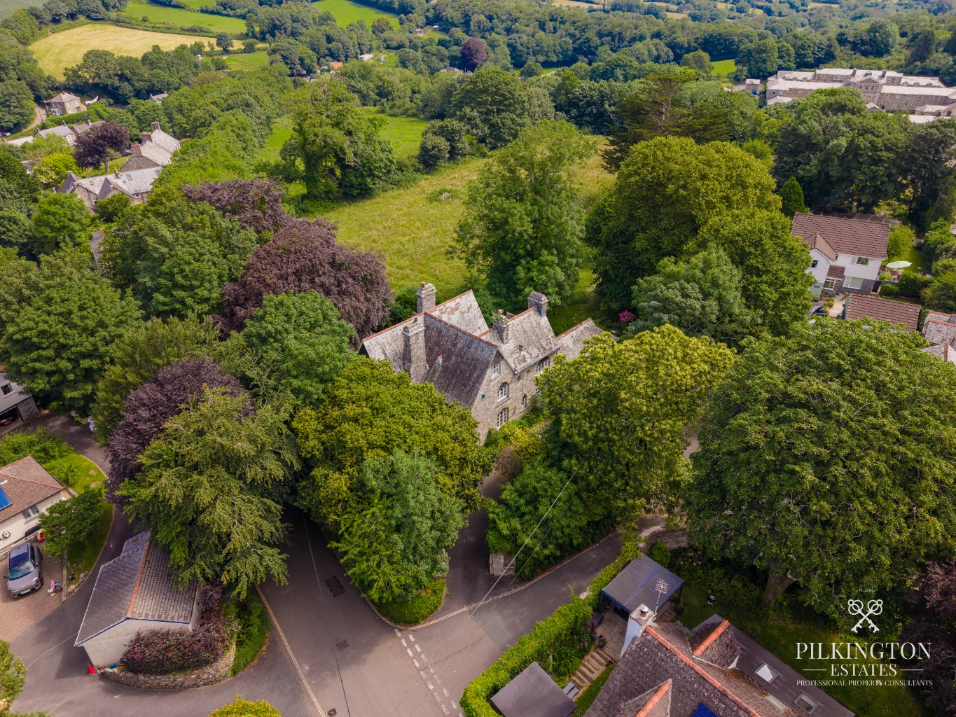 Magnificent Grade II Listed Country House in 3.3 Acres with Development Potential Property image 24