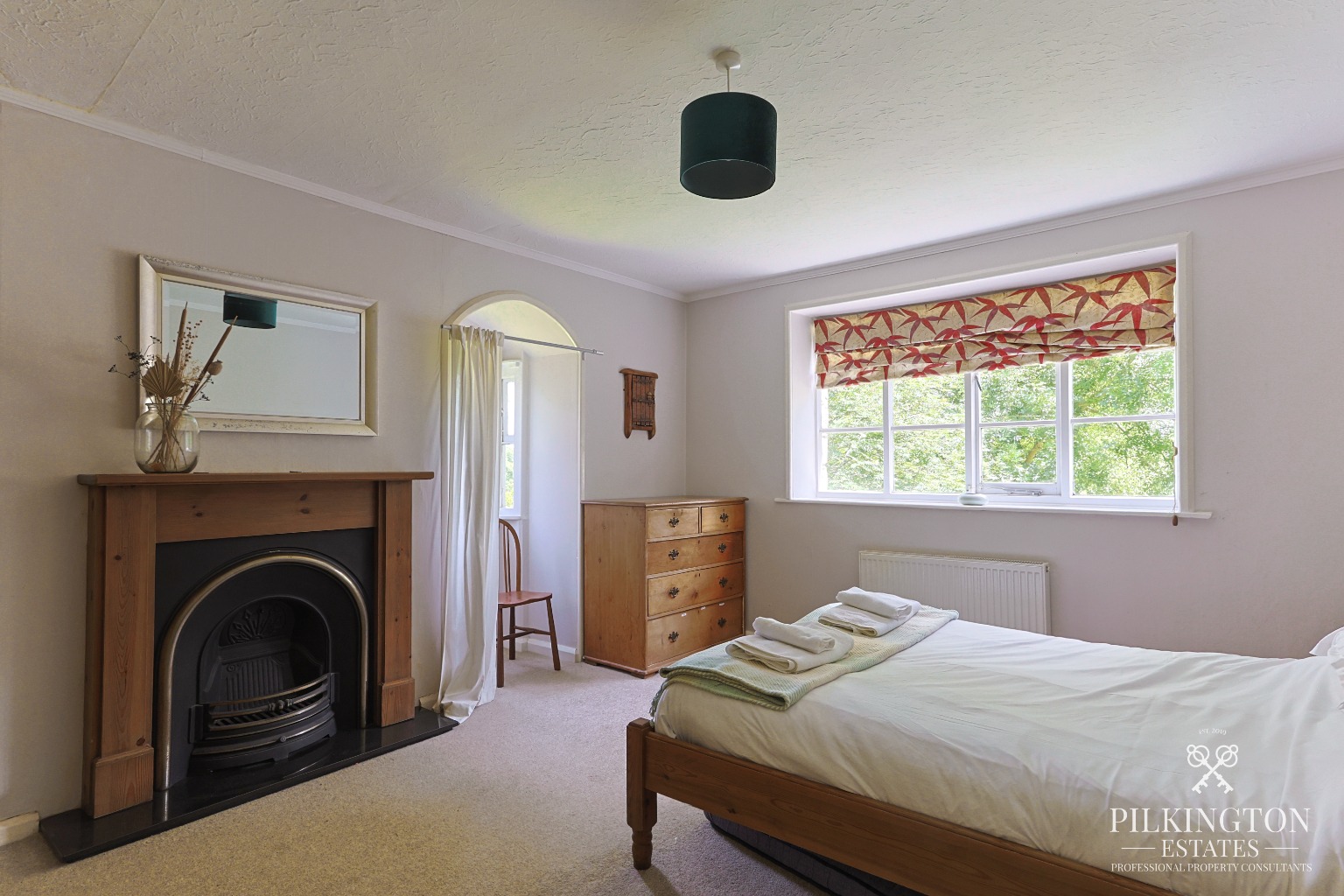 Magnificent Grade II Listed Country House in 3.3 Acres with Development Potential Property image 12