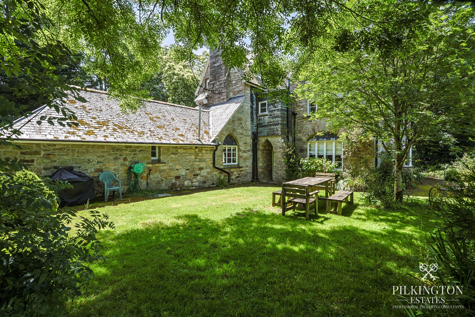 Magnificent Grade II Listed Country House in 3.3 Acres with Development Potential Property image 27
