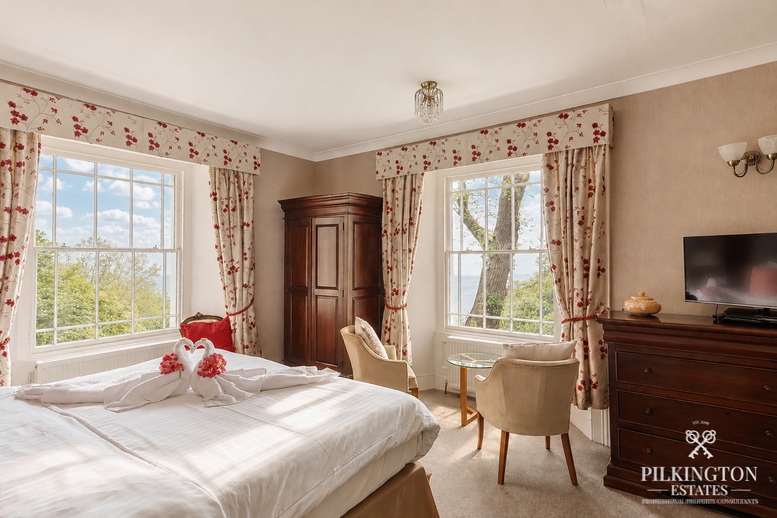Seawood House – Historic Coastal Villa with Exceptional Sea Views & Guest Accommodation Property image 14