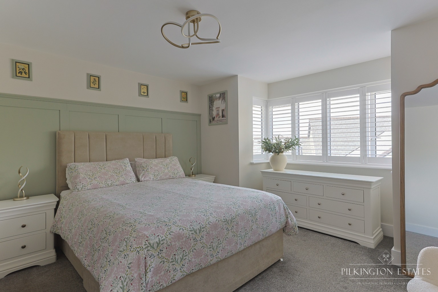 Stunning Detached Home with Annex, Bifold Living & Beautiful Garden Property image 12