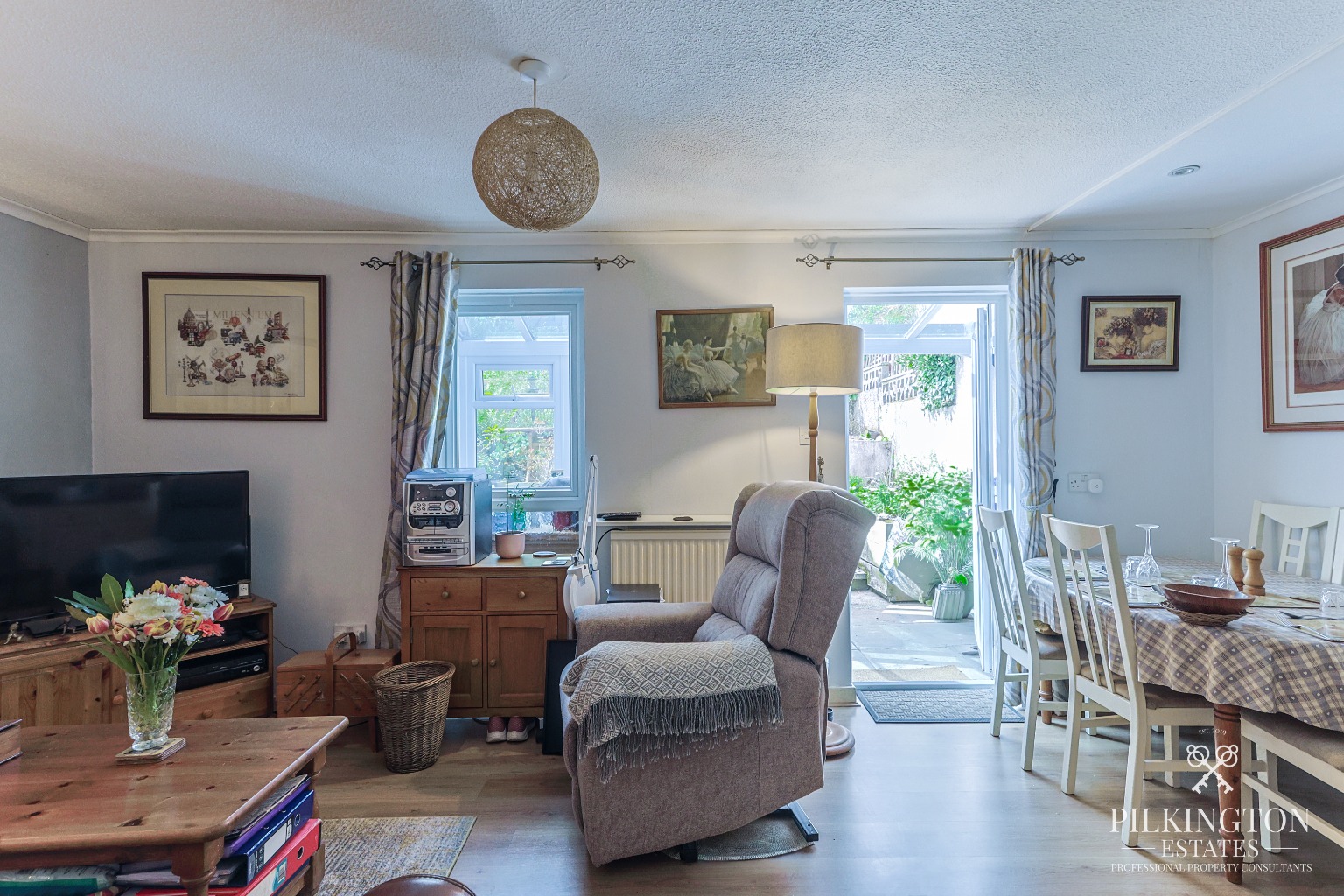 Stylish Three-Bedroom Home Close to Kingsbridge Town Centre and Quay Property image 4