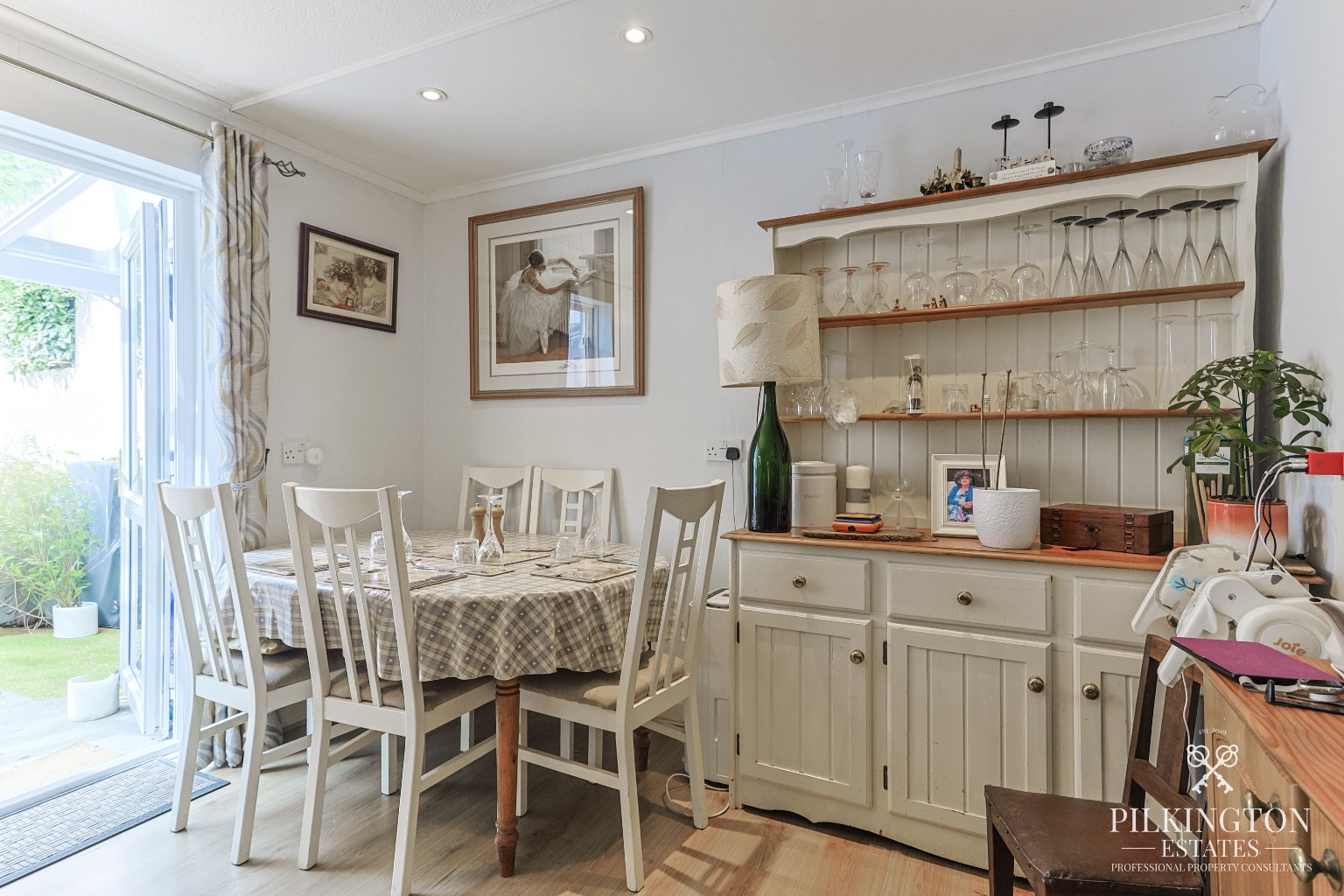 Stylish Three-Bedroom Home Close to Kingsbridge Town Centre and Quay Property image 5