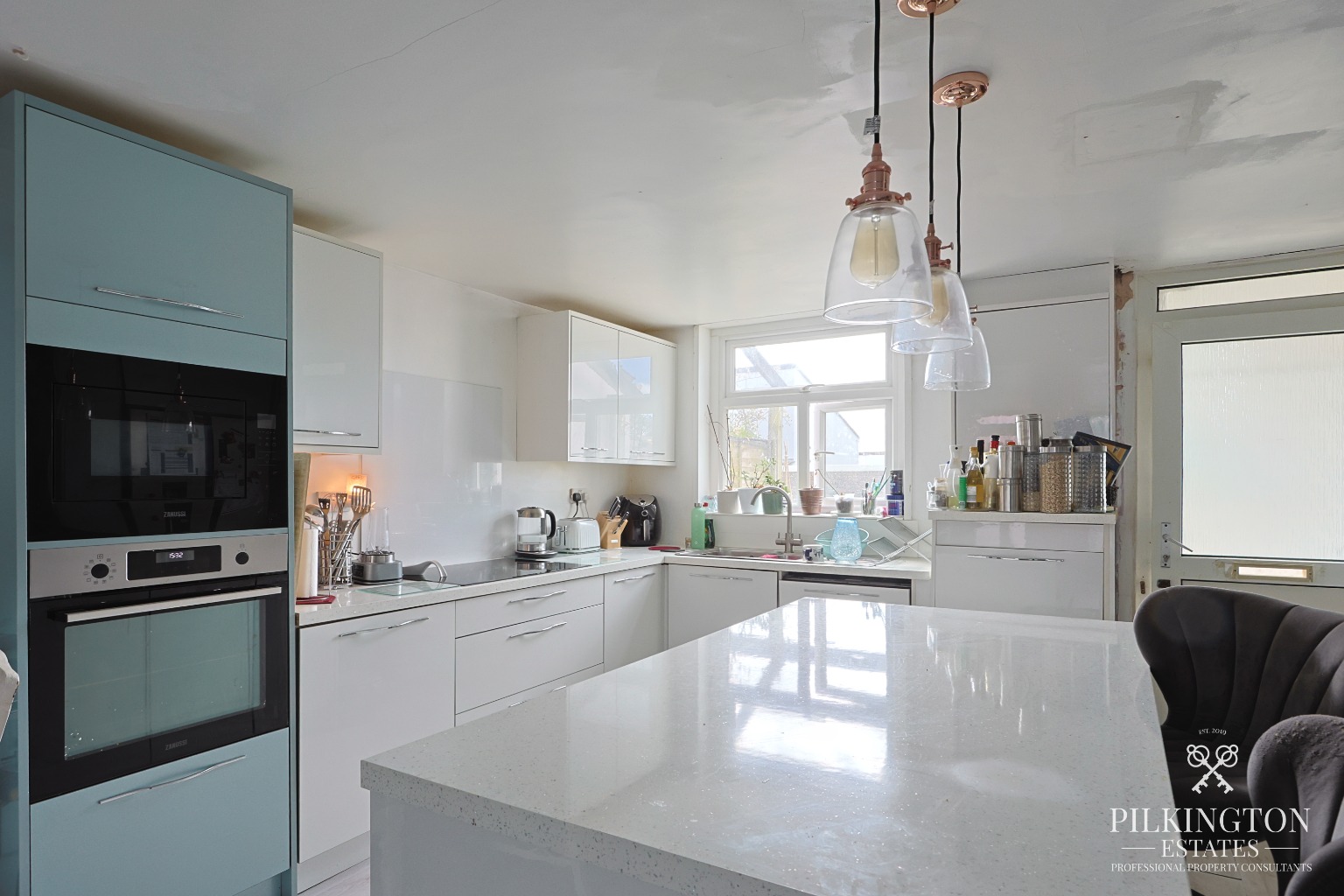 Spacious Three-Bedroom Terraced Property on Cunningham Road Property image 3