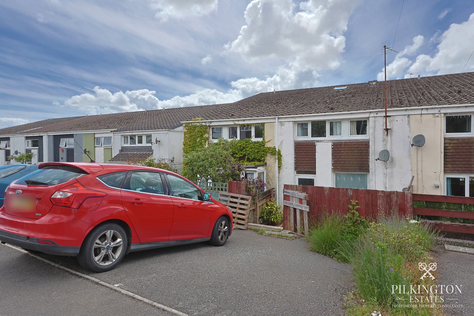 Spacious Three-Bedroom Terraced Property on Cunningham Road Property image 12