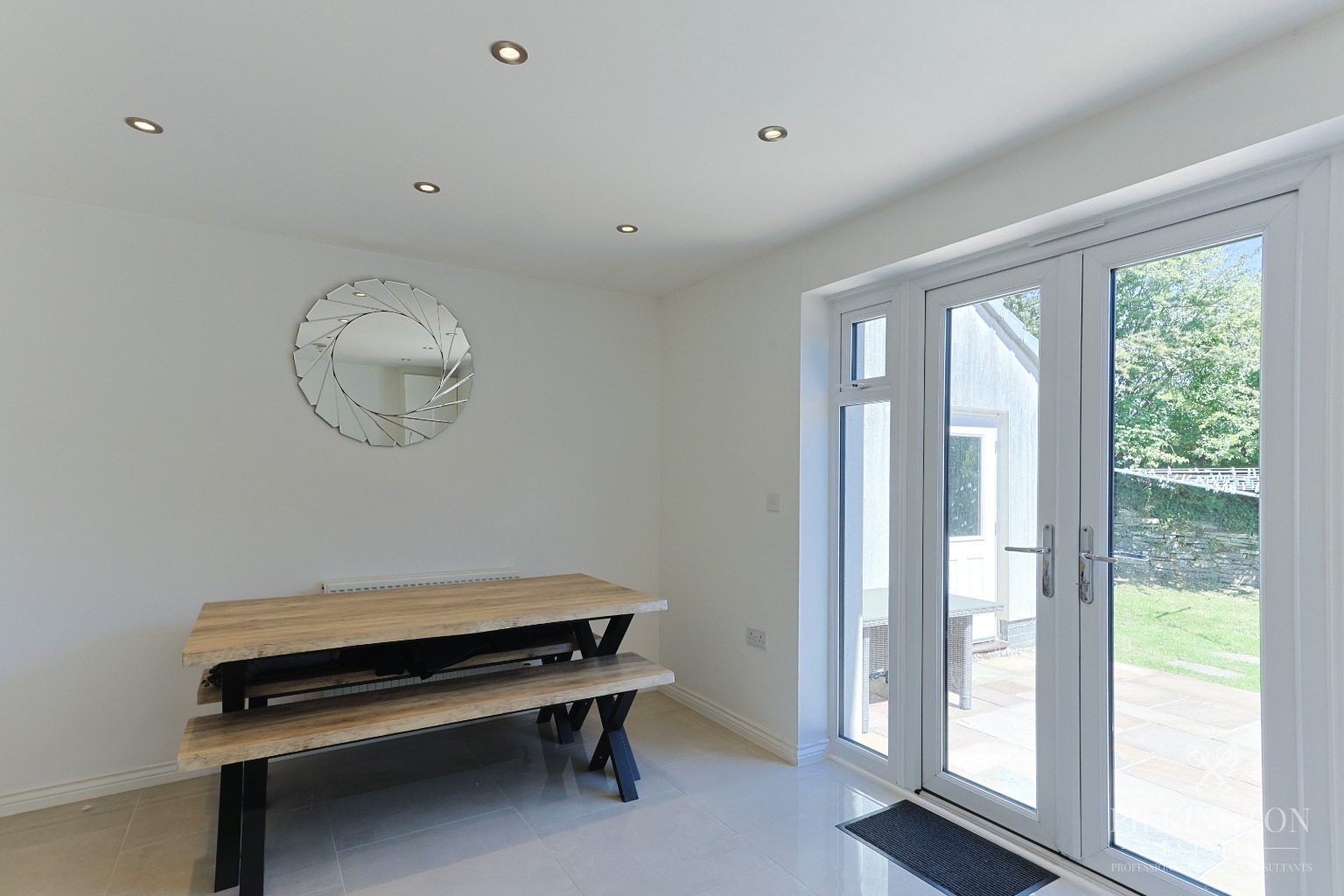 Stylish & Spacious Three-Bedroom Semi-Detached Home in Sought-After PL6 Property image 5