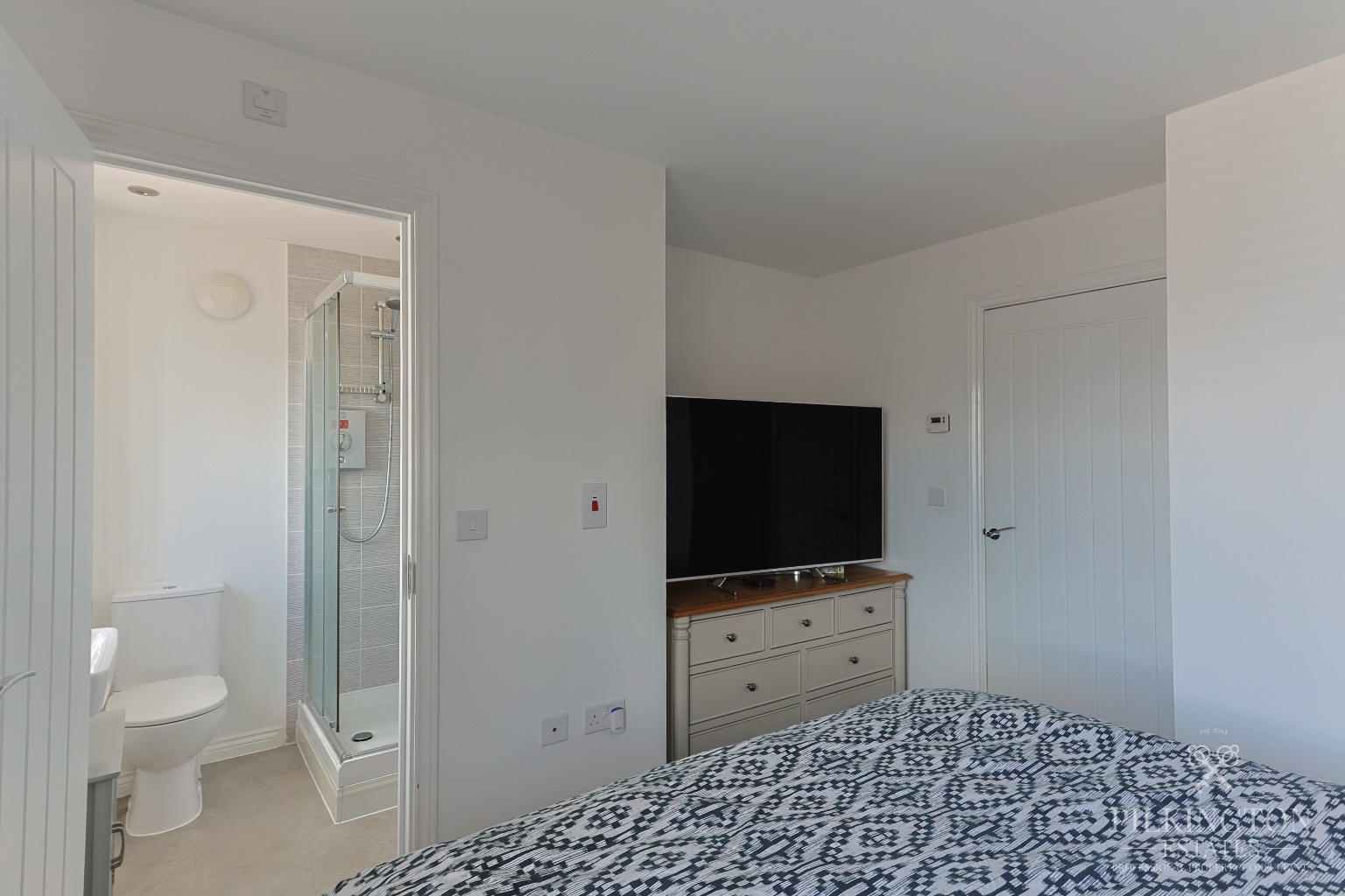 Stylish & Spacious Three-Bedroom Semi-Detached Home in Sought-After PL6 Property image 10