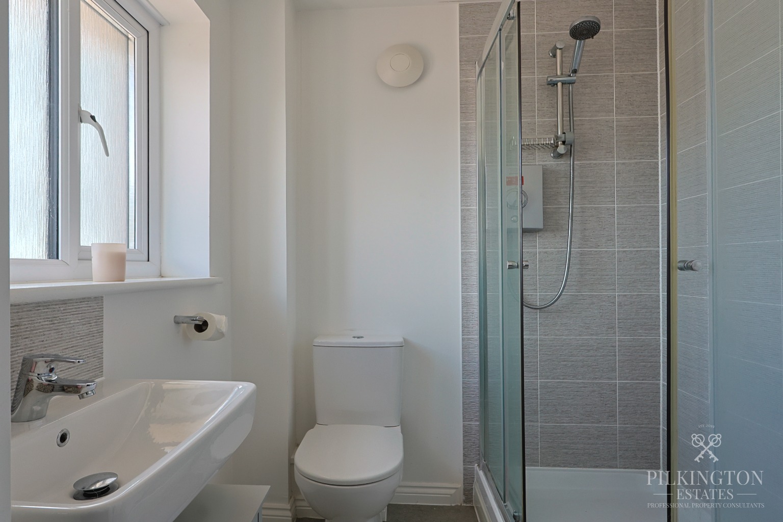 Stylish & Spacious Three-Bedroom Semi-Detached Home in Sought-After PL6 Property image 11