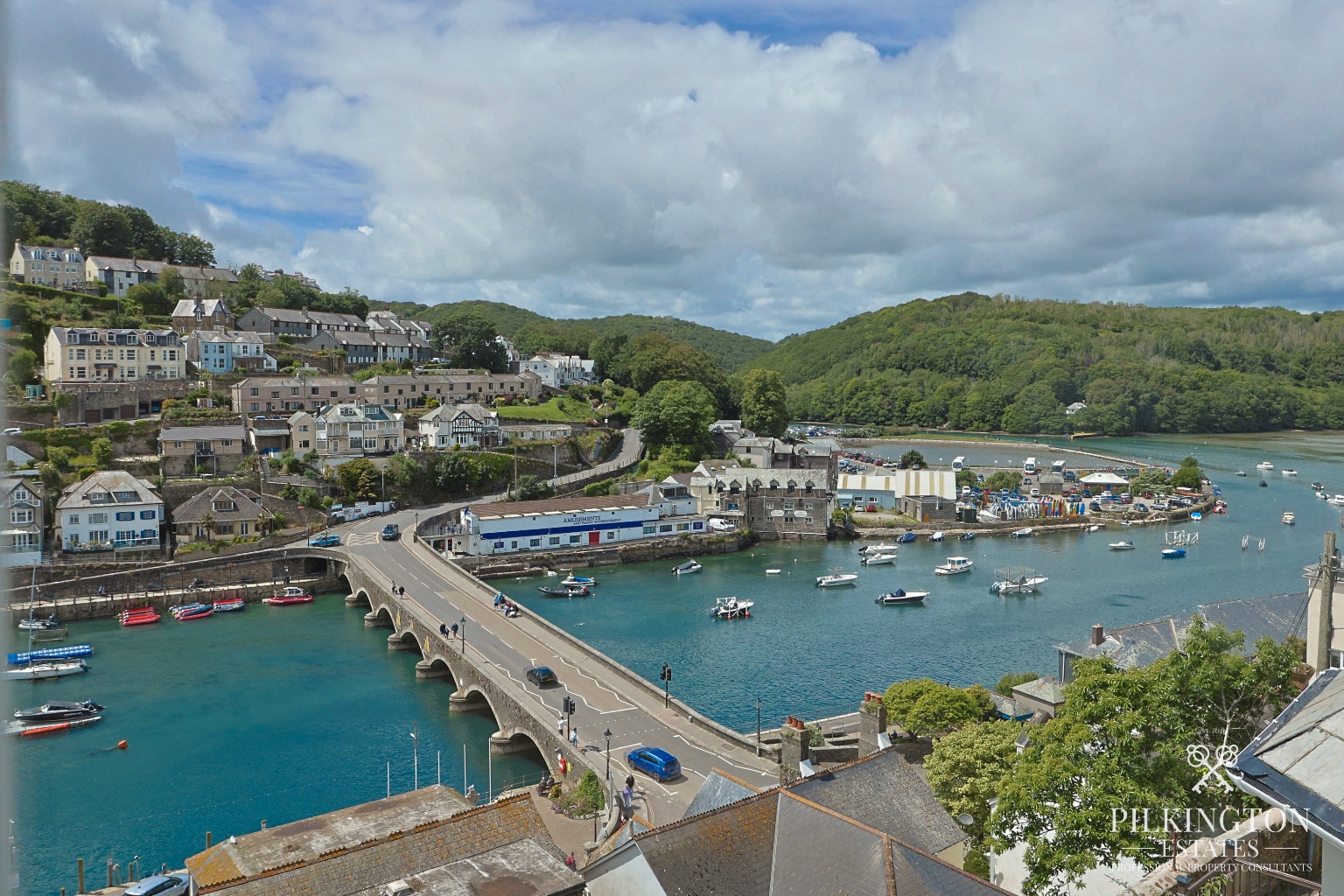 Stunning Harbour-View Maisonette with Panoramic Views Across Picturesque Looe Property image 13
