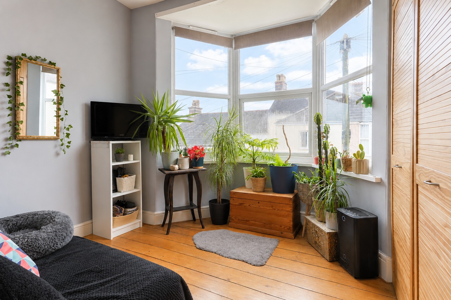 Characterful Four-Bedroom Home with New Kitchen, Two Bathrooms & Excellent School Catchment Area Property image 10