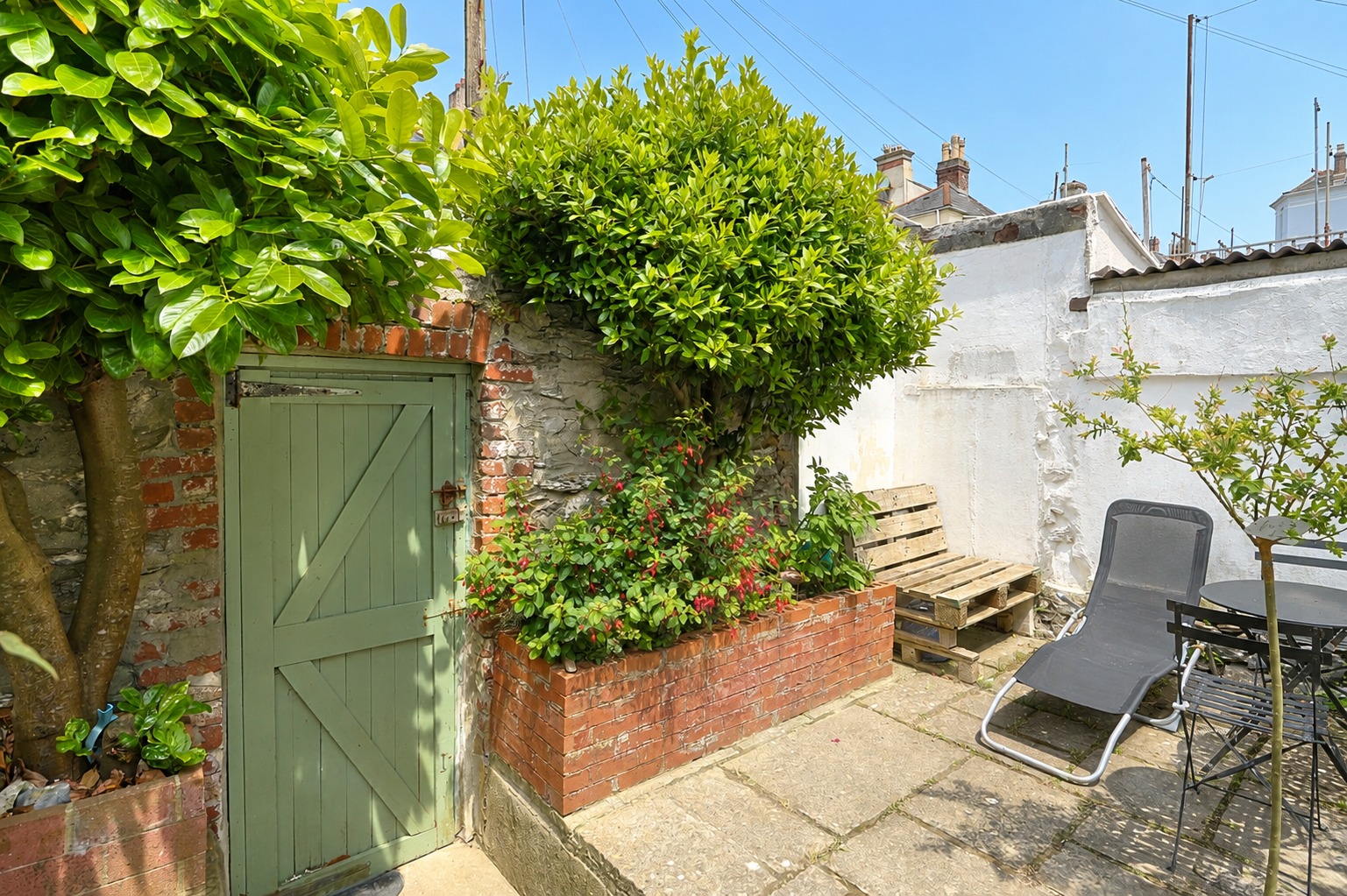 Characterful Four-Bedroom Home with New Kitchen, Two Bathrooms & Excellent School Catchment Area Property image 15
