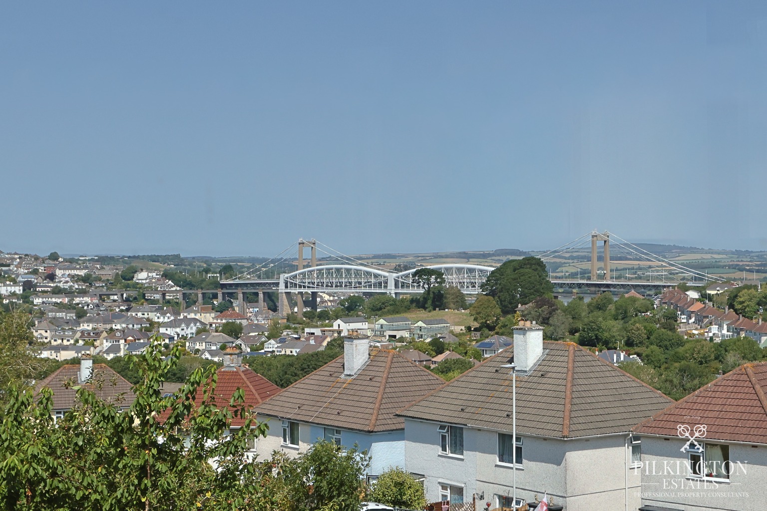 Spacious Three-Bedroom Maisonette with Stunning Tamar Bridge & Countryside Views Property image 6