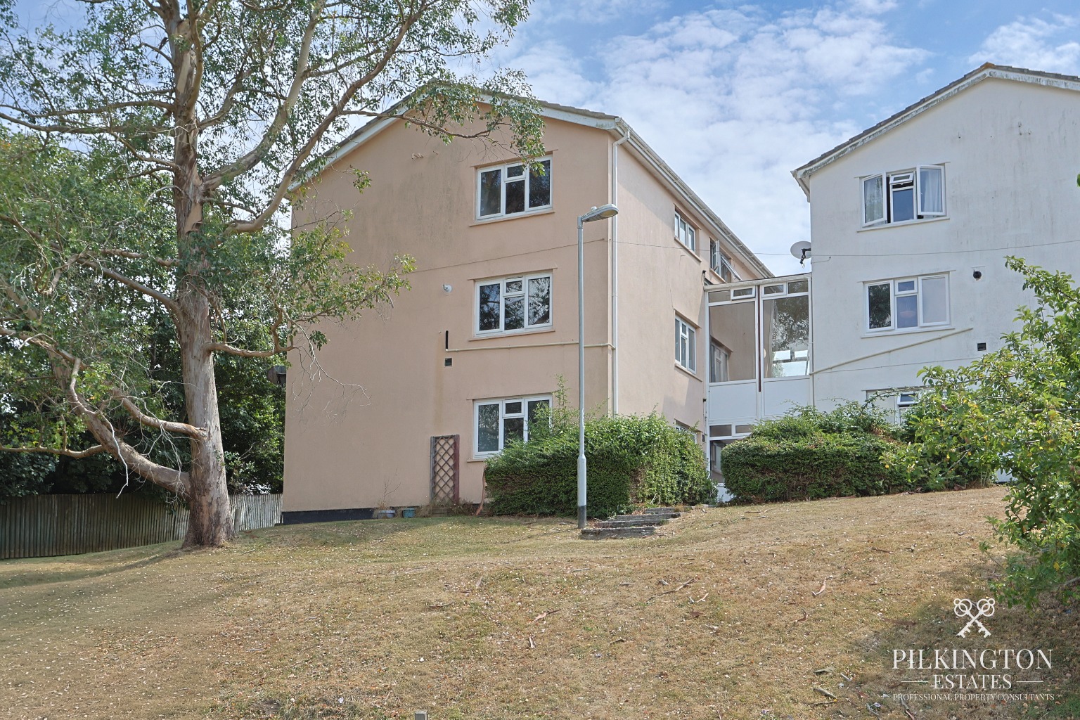 Spacious Three-Bedroom Maisonette with Stunning Tamar Bridge & Countryside Views Property image 1
