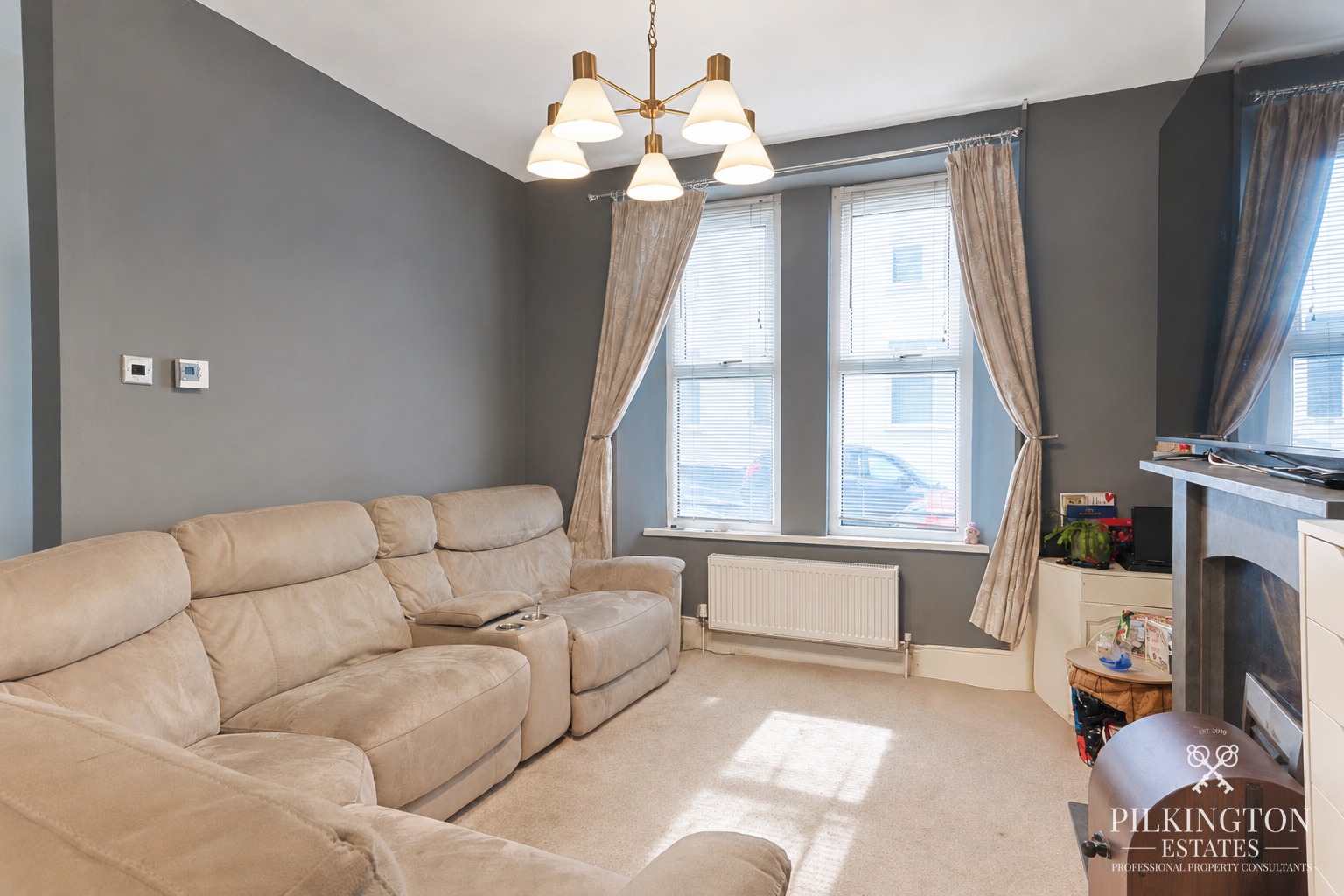 Stylish 2-Bedroom Home with Large Private Garden Property image 3