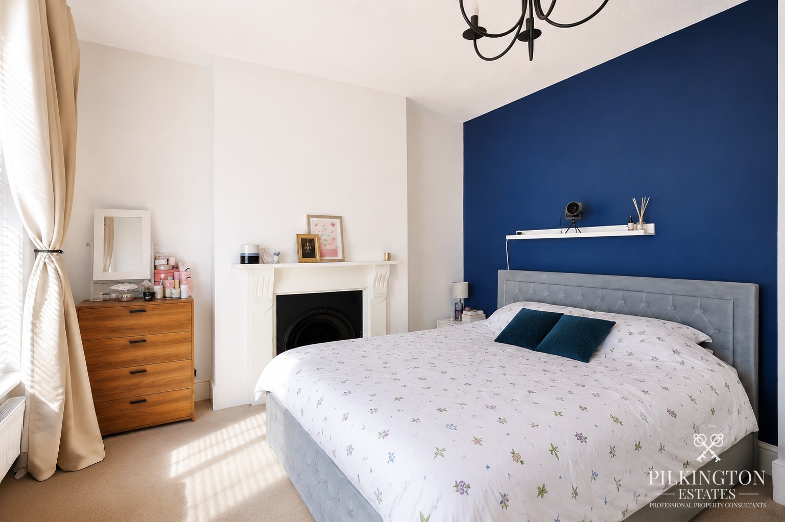 Stylish 2-Bedroom Home with Large Private Garden Property image 7