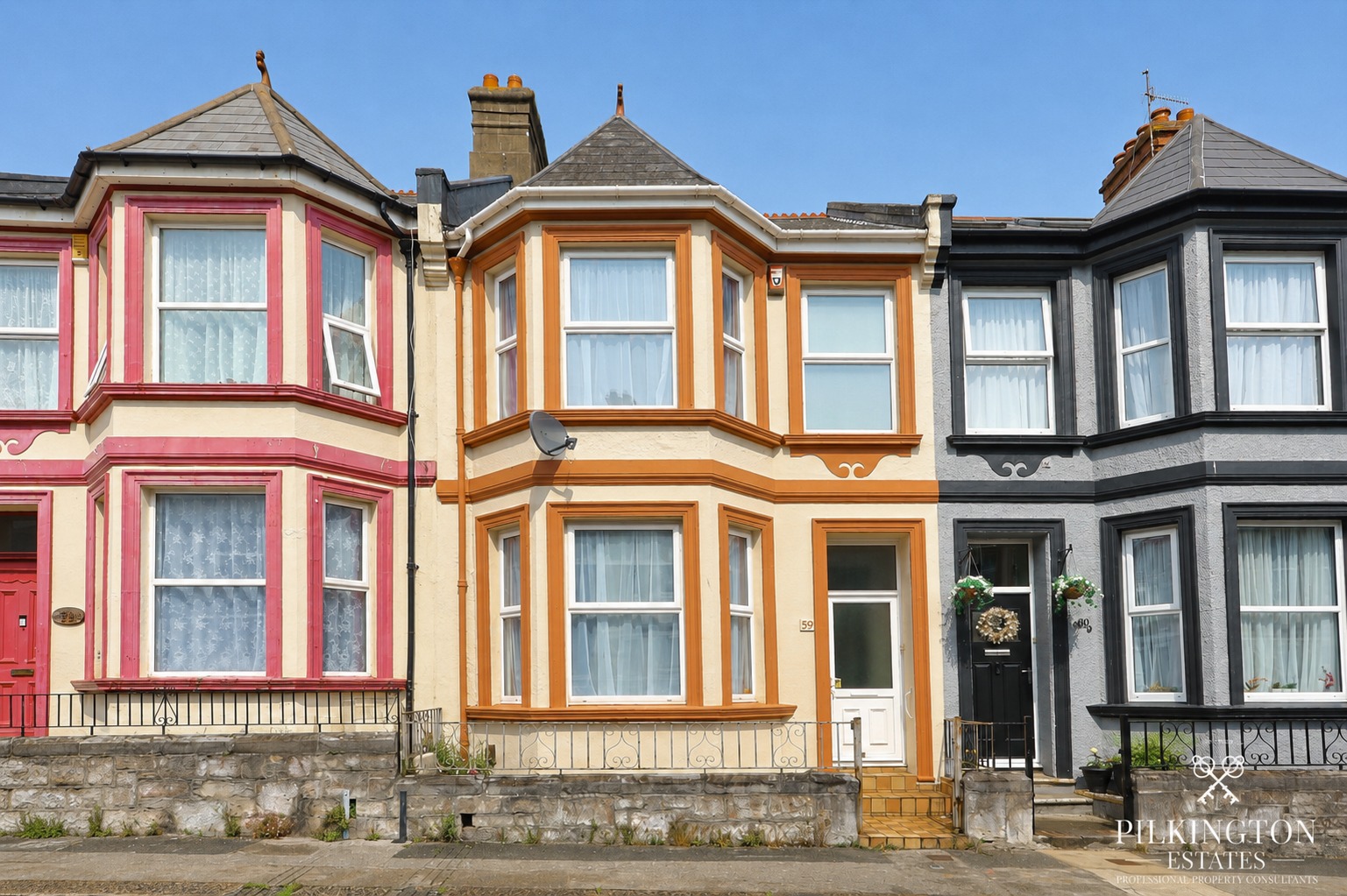 A BEAUTIFULLY REFURBISHED PERIOD HOME WITH GARAGE, SOLAR PANELS & LOFT POTENTIAL