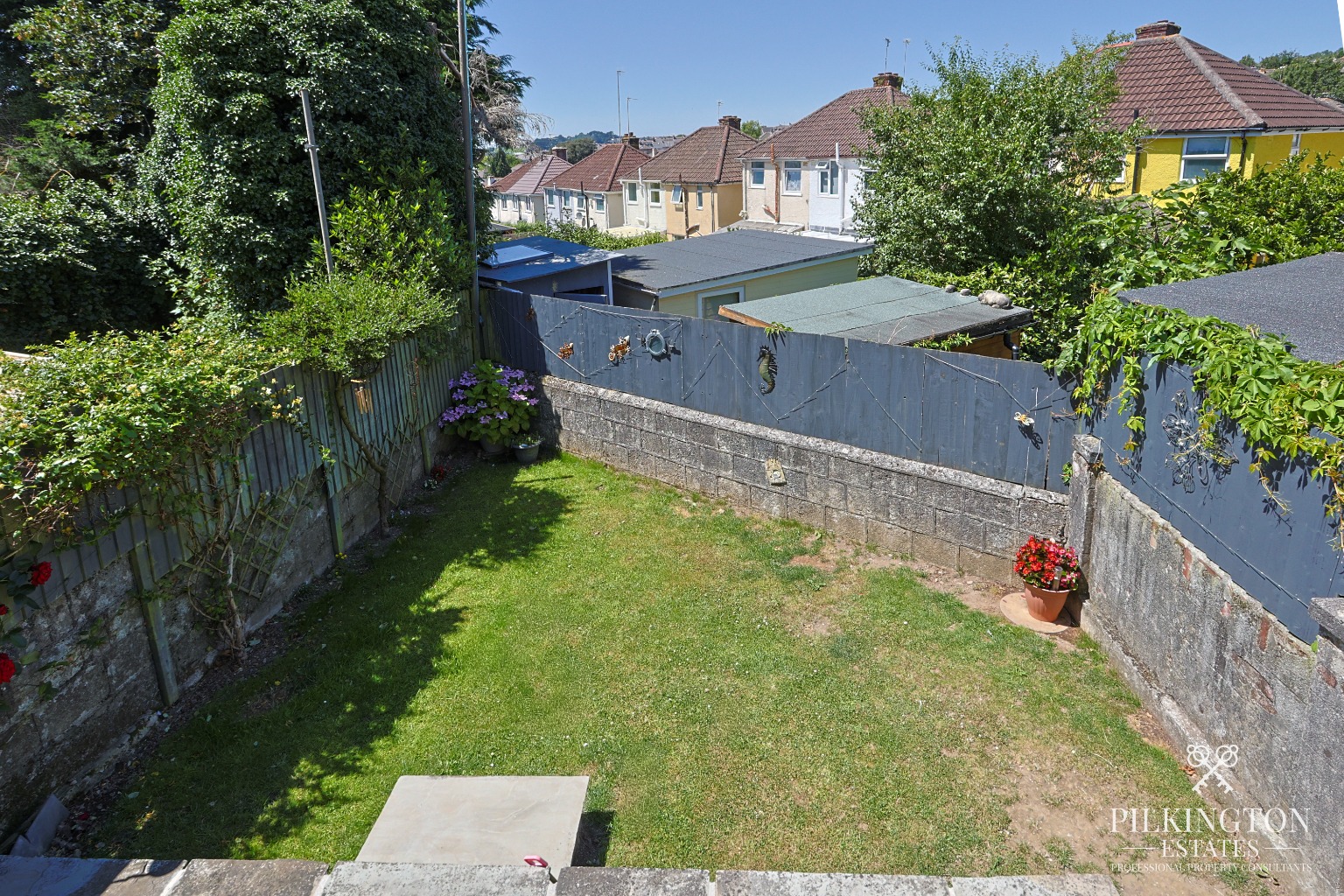 Beautifully Presented Two Bedroom Semi-Detached Home with West-Facing Garden & Driveway Property image 12
