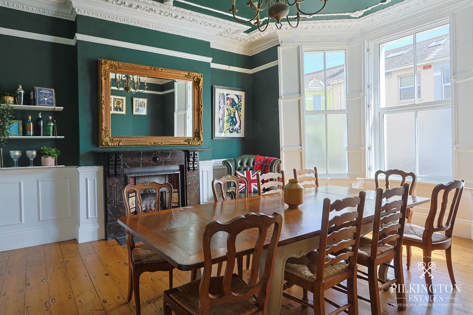 Immaculately Refurbished Period Home with Two Private Gardens Property image 7