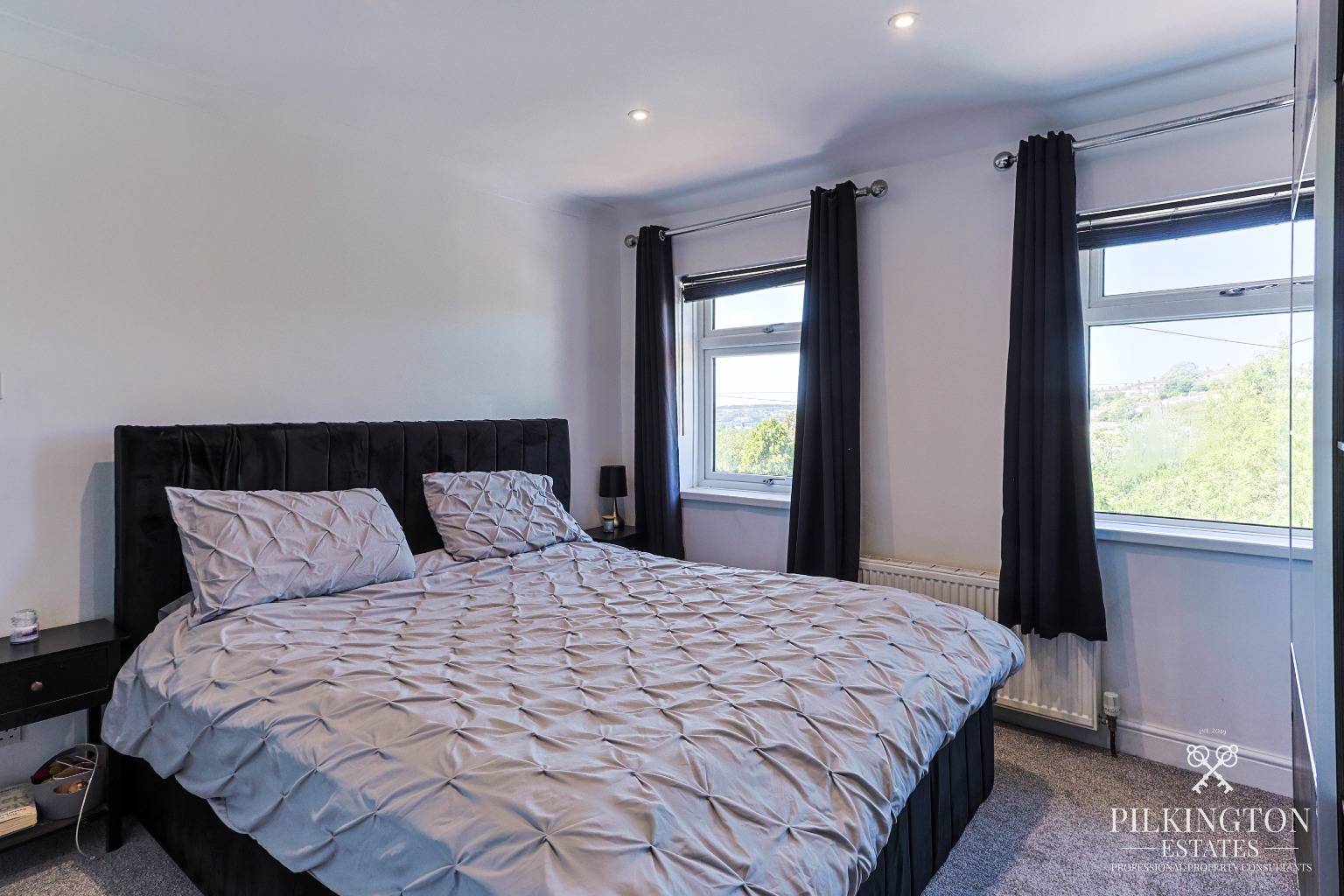 Stunning Fully Renovated Three-Bed Semi-Detached Home with Driveway & Contemporary Garden Property image 9