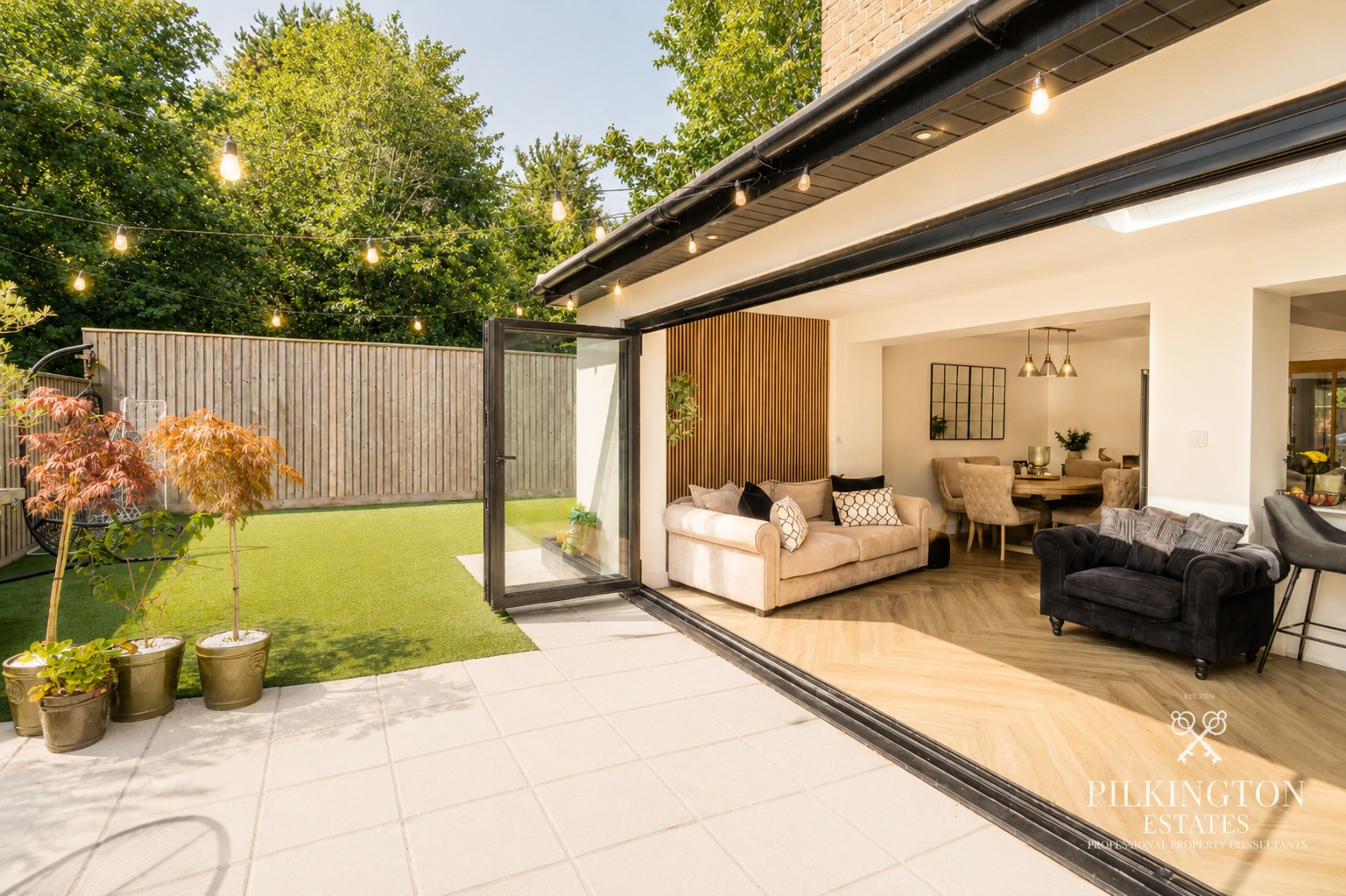 Immaculately Renovated Semi Detached Home with Stunning Rear Extension Property image 3