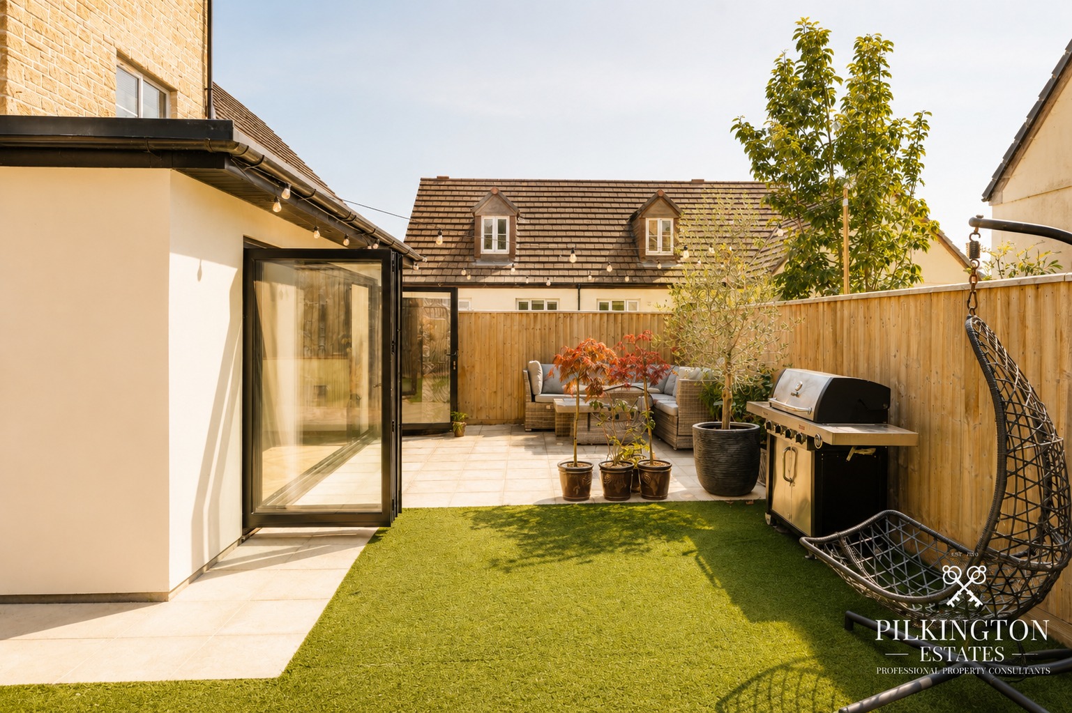 Immaculately Renovated Semi Detached Home with Stunning Rear Extension Property image 14