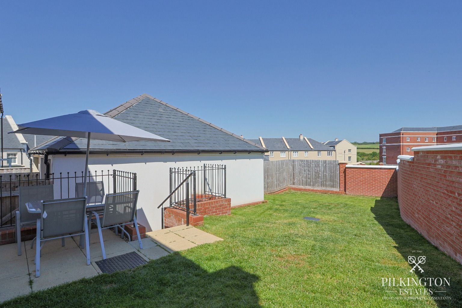 Modern 4-Bed Detached Home with Gated Driveway & Garage in Popular Sherford Property image 15
