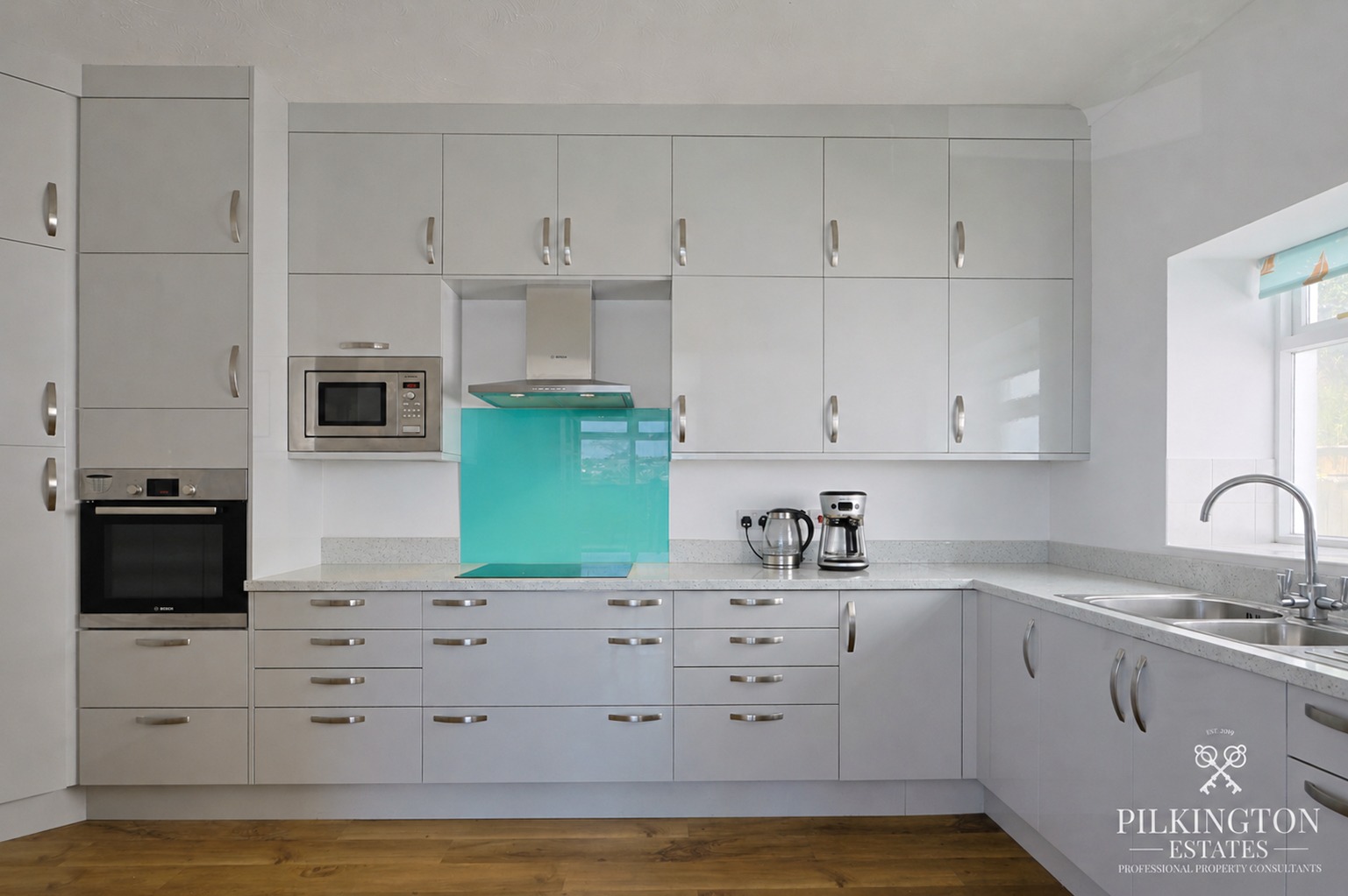 Panoramic Harbour Views, Ground Floor Apartment, Parking for Two, No Onward Chain Property image 11