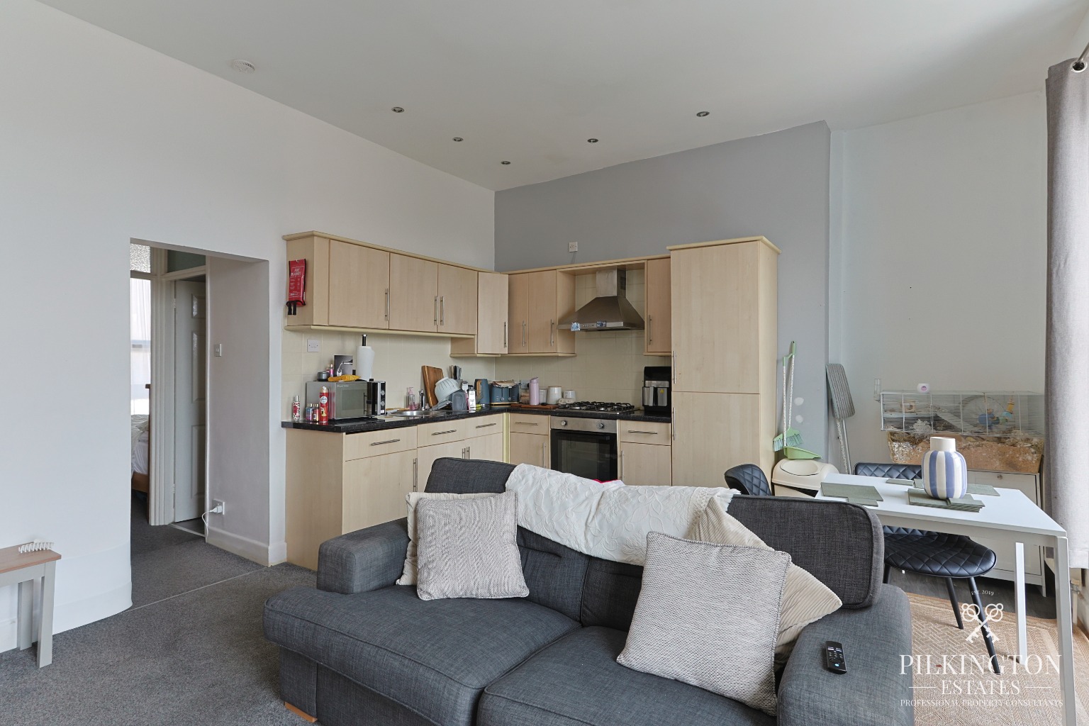 Investment Opportunity One-Bedroom Apartment with Tenant in Situ £695 PCM Income Property image 4
