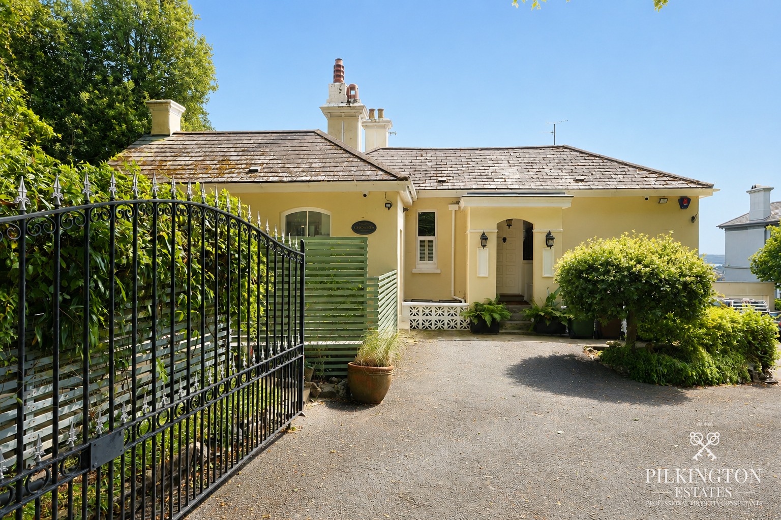 Magnificent Victorian Apartment with Stunning Sea Views, Private Garden, Garage & Share of Freehold Property image 2