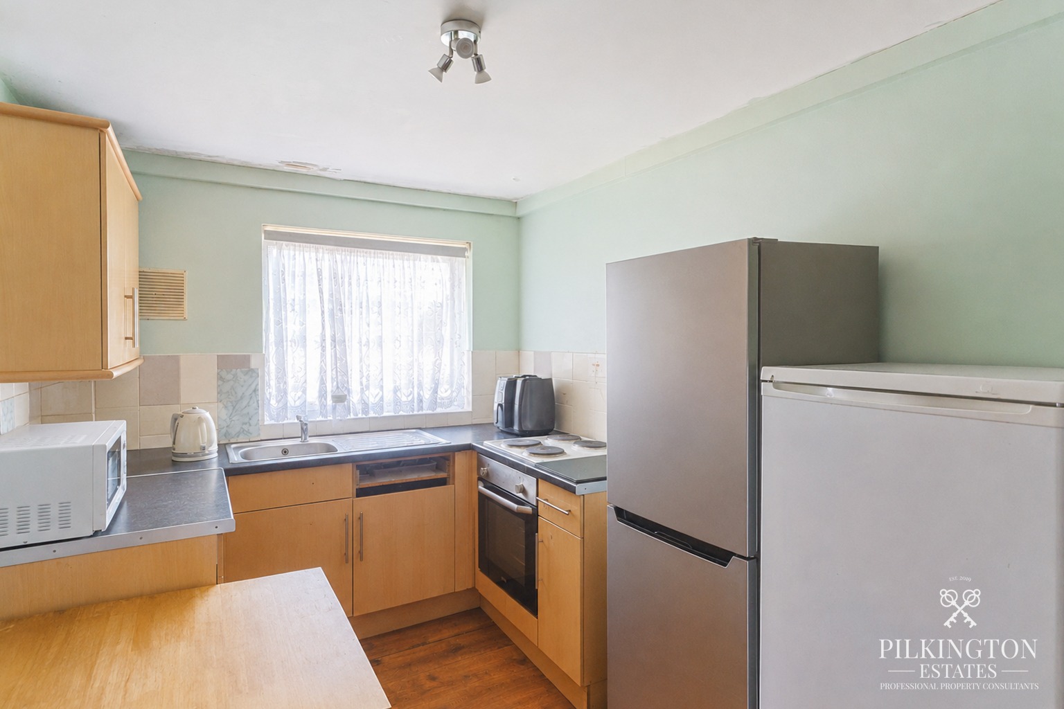 Prime three-bedroom maisonette with tenants in situ, central location and strong rental potential. Property image 2