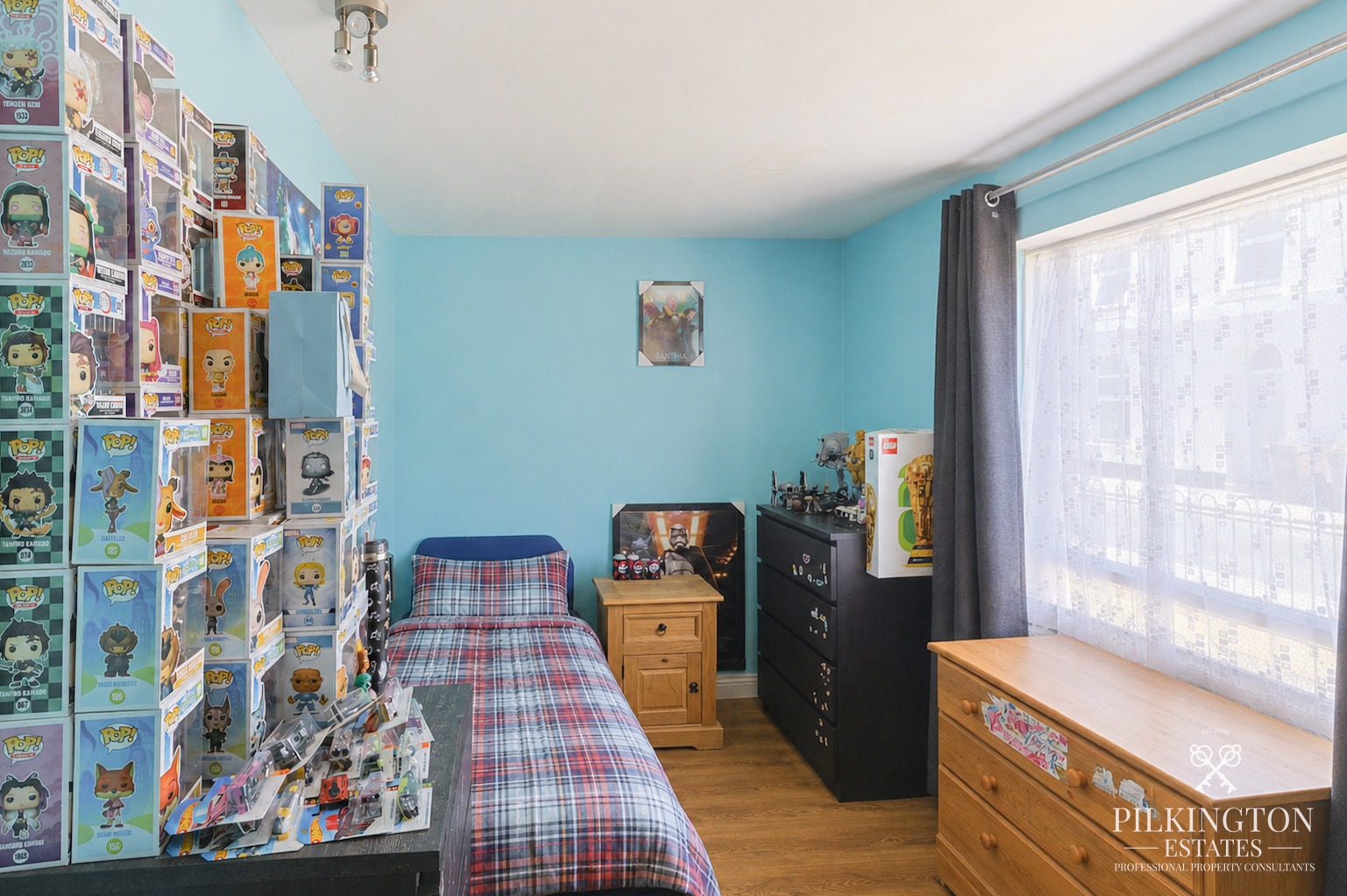 Prime three-bedroom maisonette with tenants in situ, central location and strong rental potential. Property image 6