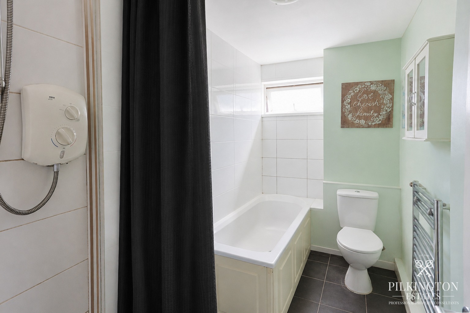 Prime three-bedroom maisonette with tenants in situ, central location and strong rental potential. Property image 7