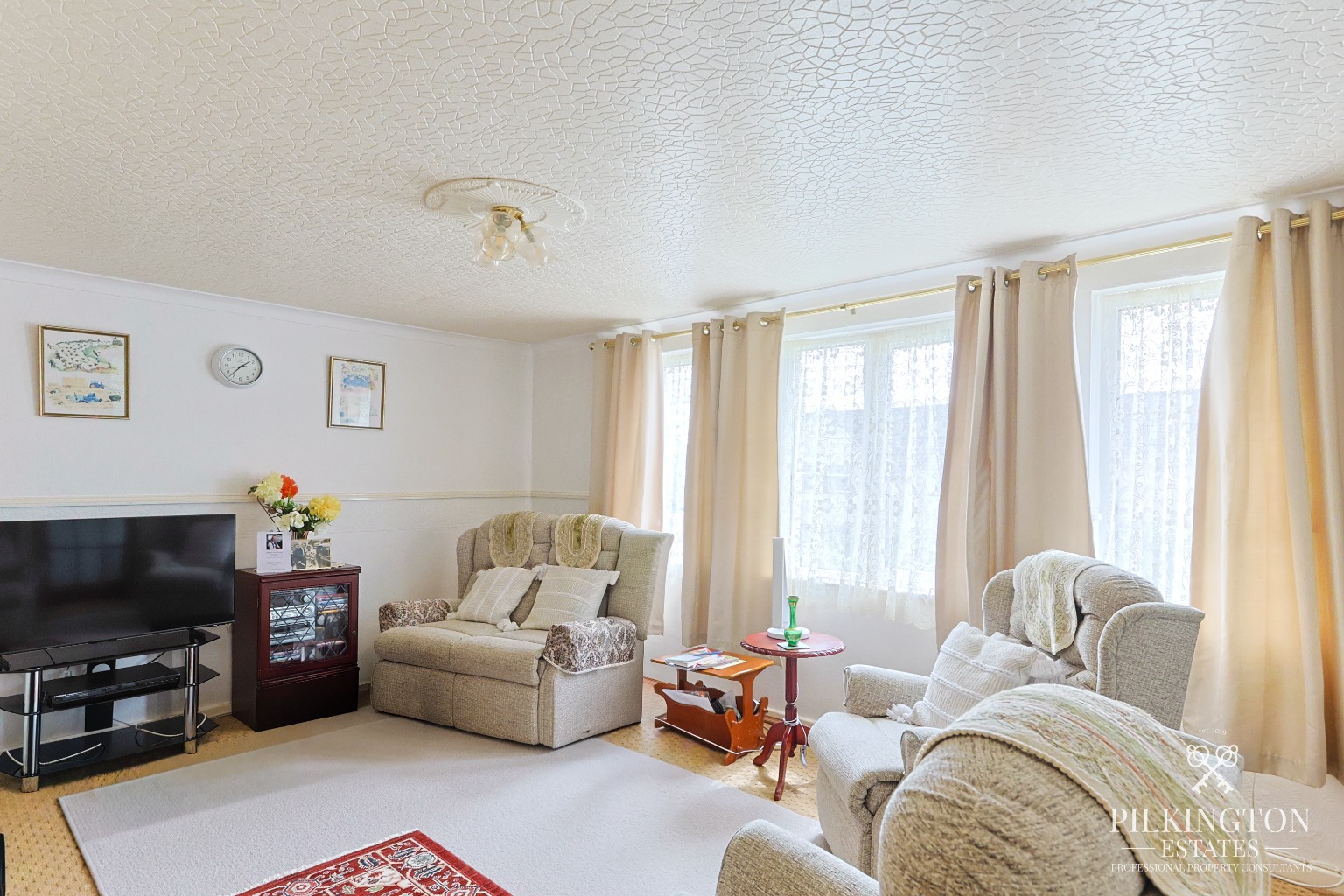 SOLD BEFORE HITTING THE MARKET - SIMILAR PROPERTIES REQUIRED Property image 2