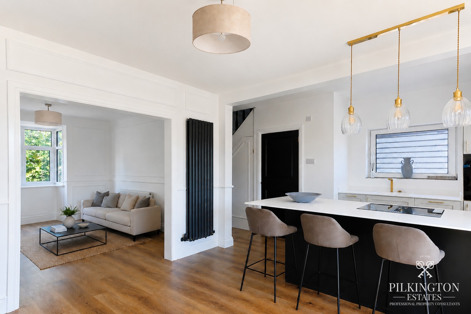 Beautifully Renovated Family Home with High-End Kitchen & 50m Garden Property image 5